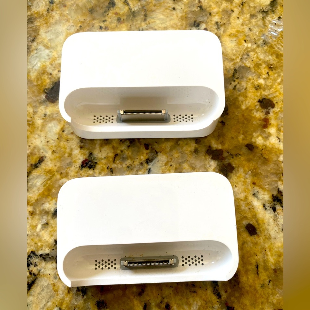 Apple 2nd Gen iPhone Charging Dock Stand Set Of 2
